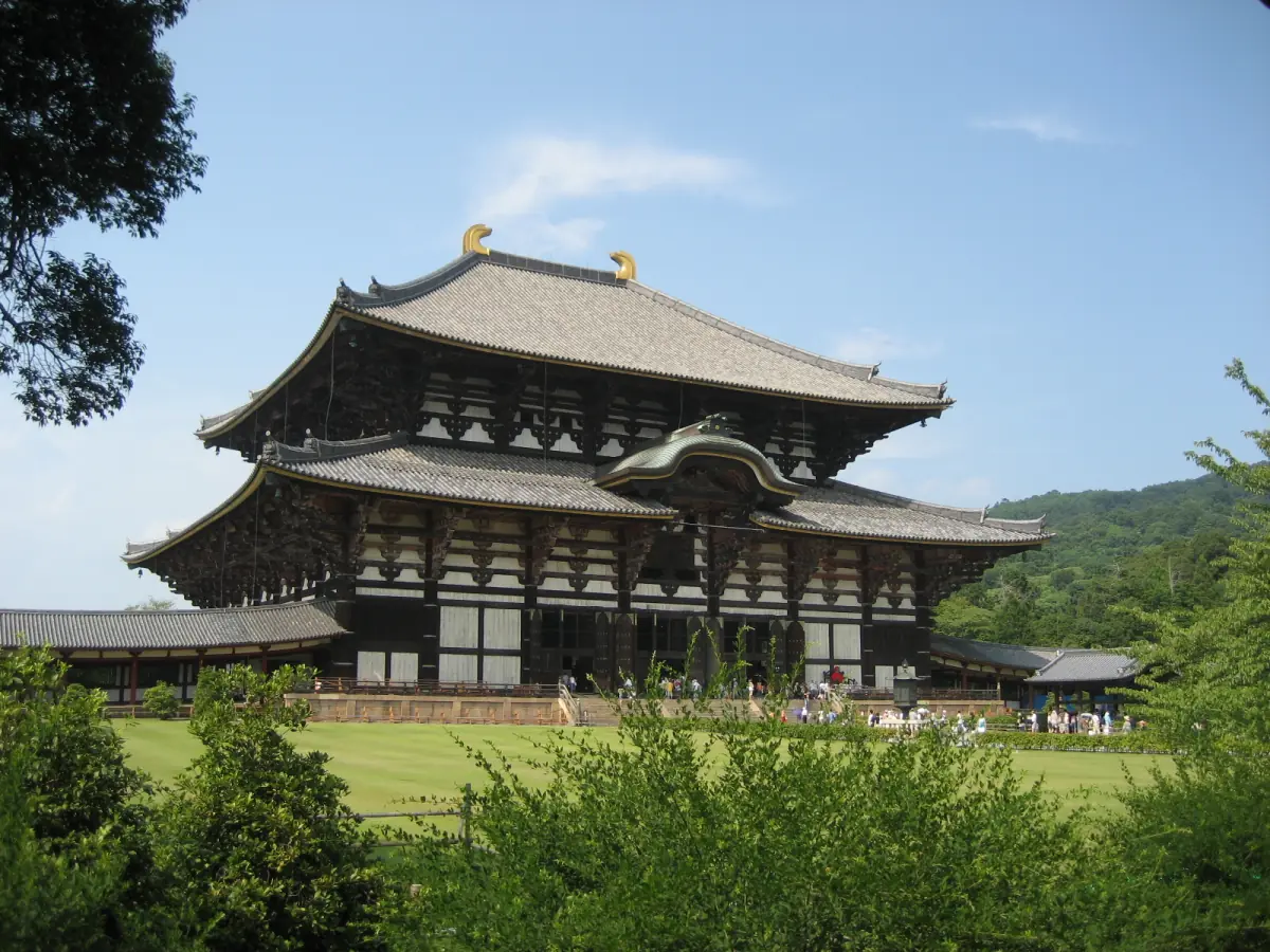 The Daibutsuden seen across the gardens
